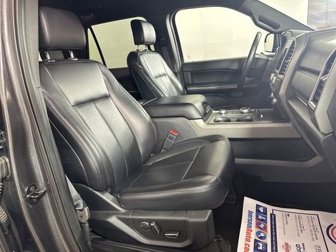 Used 2019 Ford Expedition Max XLT w/ Equipment Group 201A AWD/4WD image 31