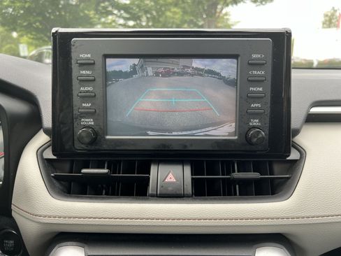 Used 2019 Toyota RAV4 XLE w/ All Weather Liner Package AWD/4WD image 18