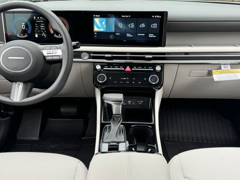 New 2025 Hyundai Tucson SEL image 5