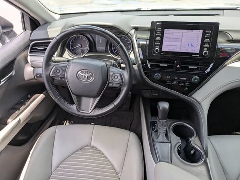 Used 2021 Toyota Camry SE FWD image 17
