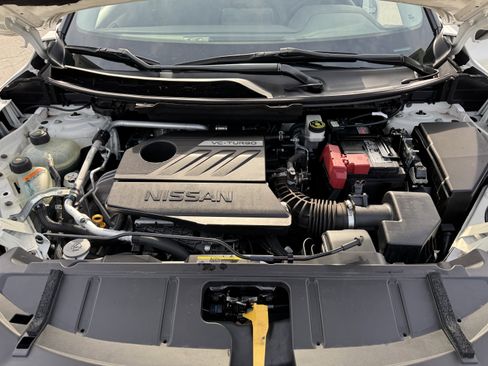 Used 2023 Nissan Rogue SV image 12