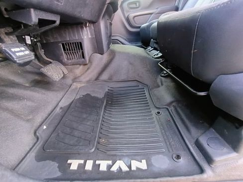 Used 2018 Nissan Titan S w/ S Utility Package RWD image 27