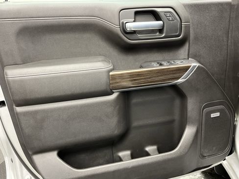 Certified 2021 Chevrolet Silverado 1500 LT Trail Boss w/ Convenience Package II AWD/4WD image 8