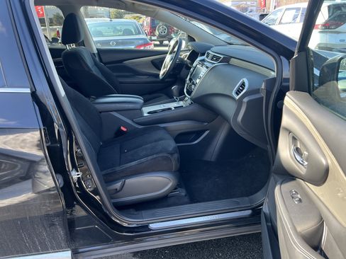 Used 2018 Nissan Murano S image 24