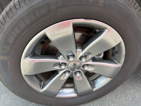 Used 2014 Ford F150 FX4 w/ Equipment Group 402A Luxury image 4