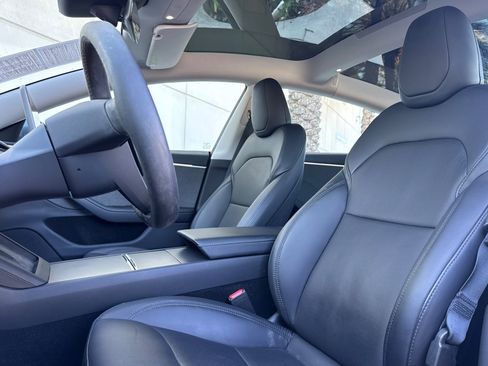 Used 2024 Tesla Model 3 Standard Range RWD image 21