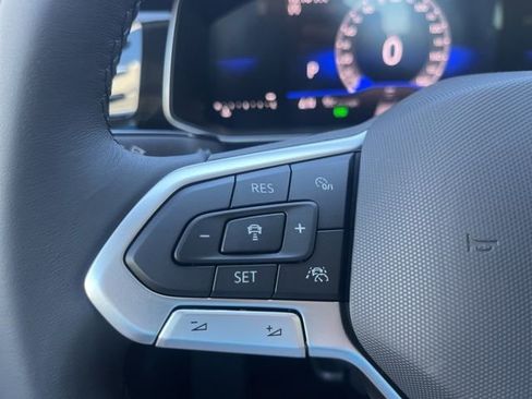 New 2026 Volkswagen Jetta SE FWD image 9