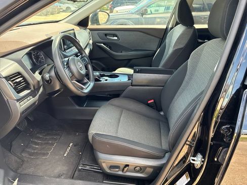 Used 2023 Nissan Rogue SV FWD image 22