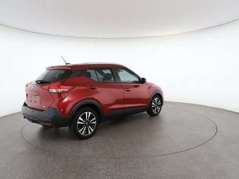 Used 2020 Nissan Kicks SV image 18