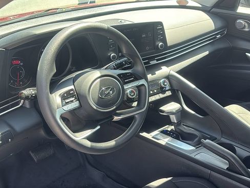 Used 2023 Hyundai Elantra SEL FWD image 24
