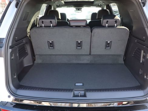 New 2026 Chevrolet Traverse RS w/ LPO, Floor Liner Package image 38