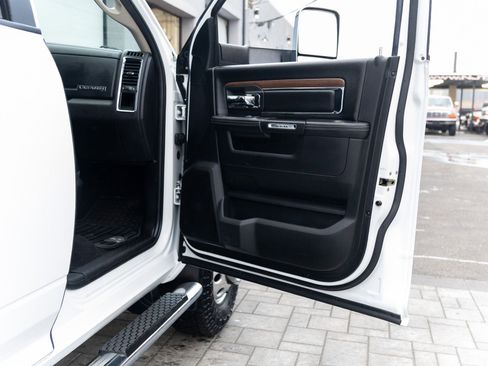 Used 2017 RAM 3500 Laramie image 30