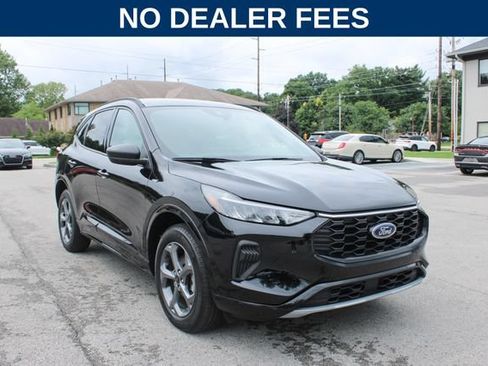 Used 2024 Ford Escape ST-Line w/ Tech Pack #1 AWD/4WD image 2