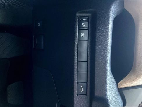 Used 2025 Toyota RAV4 XLE w/ Convenience Package AWD/4WD image 34