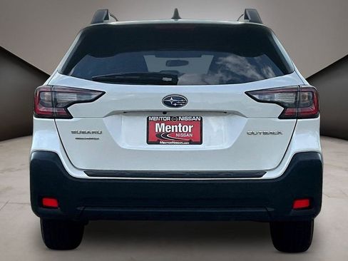 Used 2023 Subaru Outback Premium AWD/4WD image 5