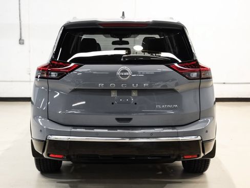 Used 2024 Nissan Rogue Platinum w/ Platinum Premium Package FWD image 10