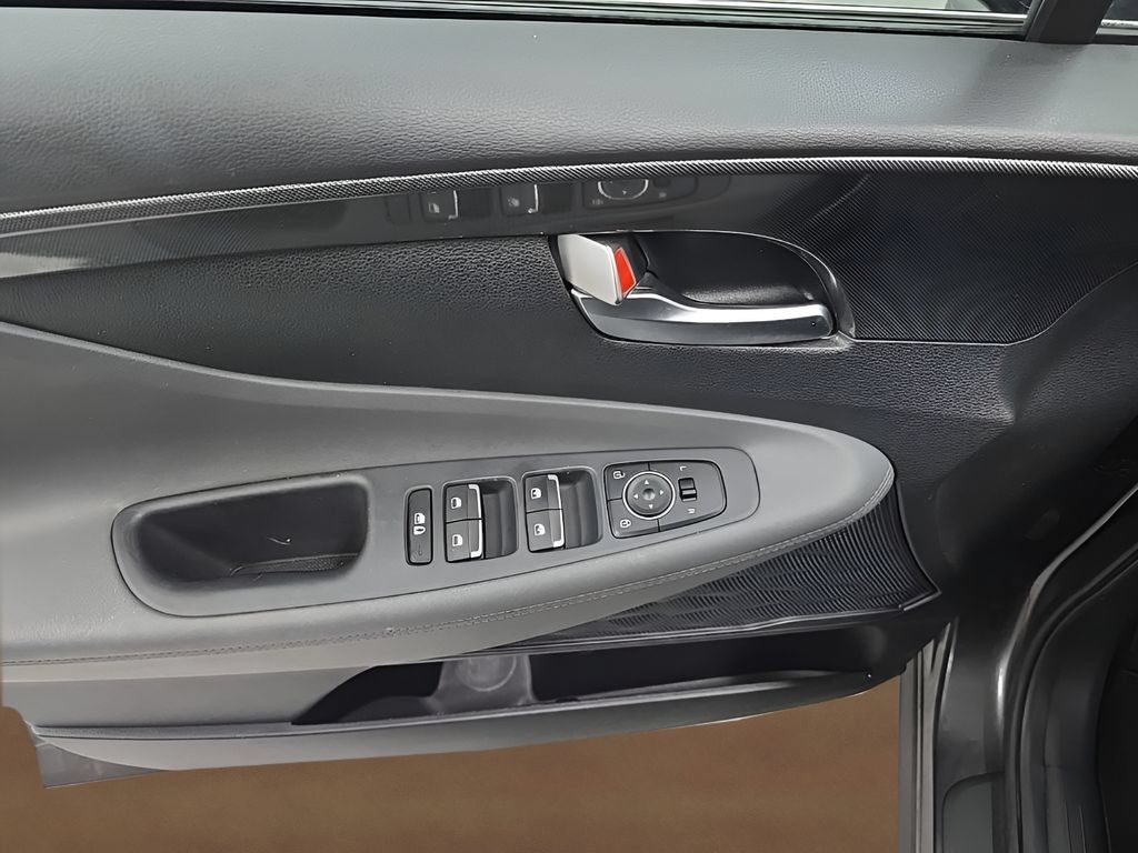 Certified 2023 Hyundai Santa Fe SEL AWD/4WD image 10