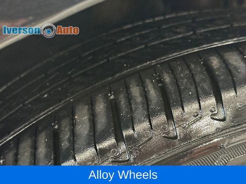 Used 2016 Chrysler 200 C FWD image 13