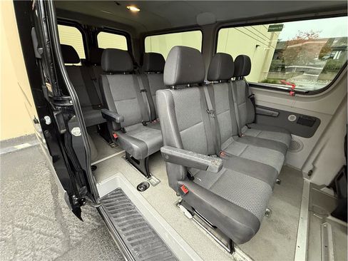 Used 2012 Mercedes-Benz Sprinter 2500 image 17