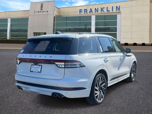 New 2025 Lincoln Aviator Black Label w/ Jet Appearance Package AWD/4WD image 3