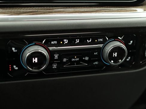 New 2026 Chevrolet Silverado 3500 LT image 19