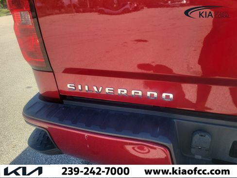 Used 2018 Chevrolet Silverado 1500 LT w/ Texas Edition AWD/4WD image 14