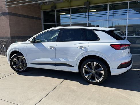 Used 2023 Audi Q4 e-tron Premium Plus w/ Premium Plus image 5