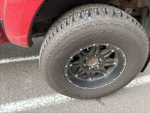 Used 2015 Toyota Tacoma 4x4 Double Cab w/ TRD Off-Road Package image 19