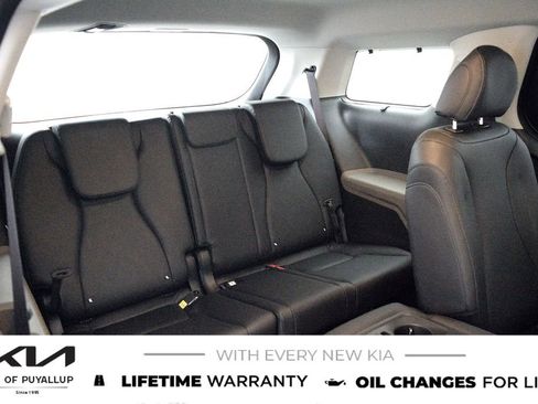 New 2026 Kia Carnival EX FWD image 14