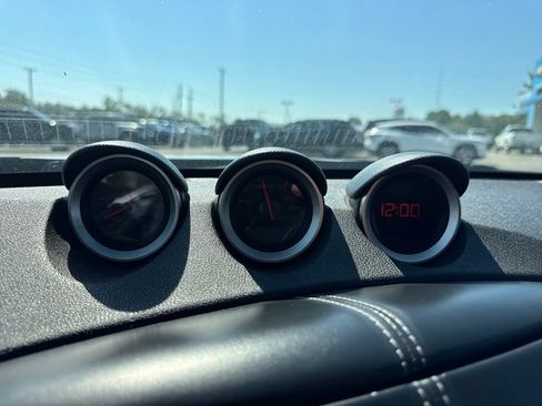 Used 2011 Nissan 370Z Coupe w/ Sport Pkg RWD image 13