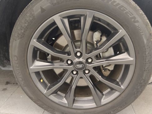 Used 2017 Ford Explorer XLT w/ Equipment Group 202A image 31