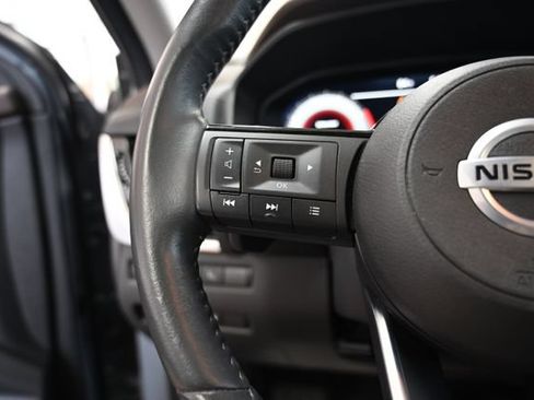 Used 2021 Nissan Rogue Platinum FWD image 27