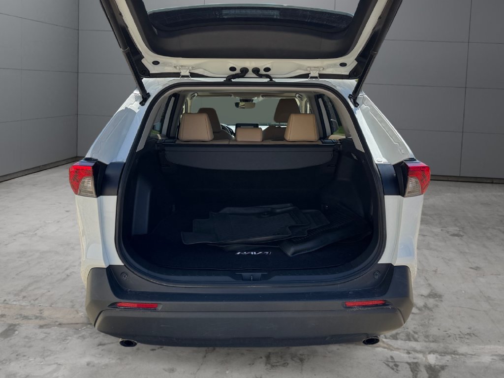 Certified 2019 Toyota RAV4 XLE Premium FWD image 19
