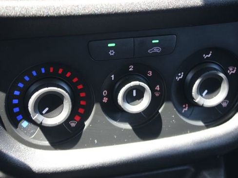 Used 2022 RAM ProMaster City Tradesman w/ Lights & Wheels Group FWD image 8