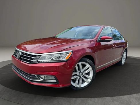 Used 2017 Volkswagen Passat 1.8T SE FWD image 1