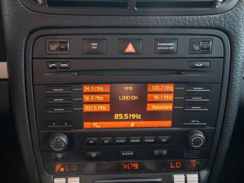 Used 2010 Porsche Cayenne AWD/4WD image 15