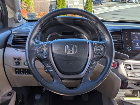Used 2022 Honda Ridgeline RTL-E image 12