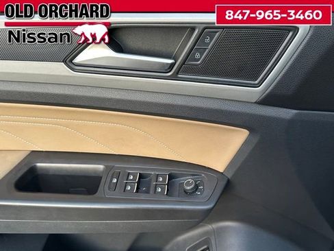 Used 2022 Volkswagen Atlas Cross Sport SEL R-Line image 11