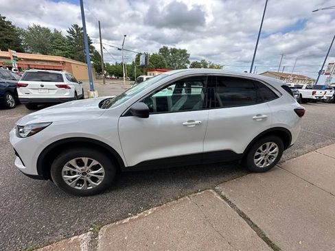 Used 2024 Ford Escape Active w/ Tech Pack #1 AWD/4WD image 4