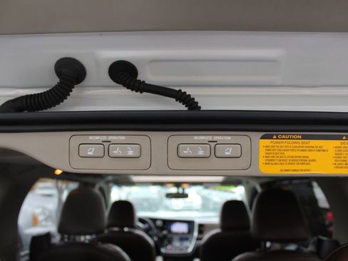 Used 2015 Toyota Avalon XLE Premium image 43