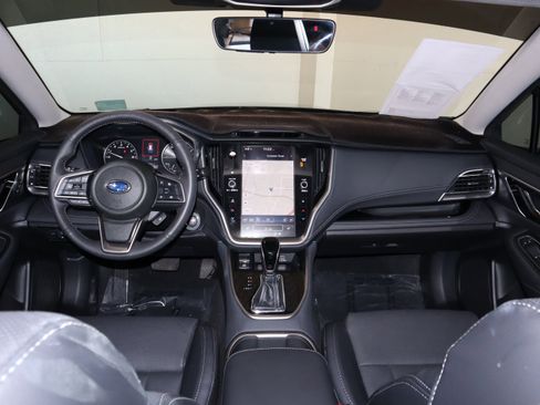 Used 2025 Subaru Outback Limited image 25