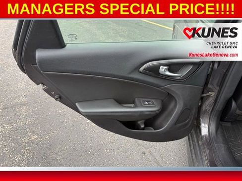 Used 2016 Chrysler 200 S AWD/4WD image 16