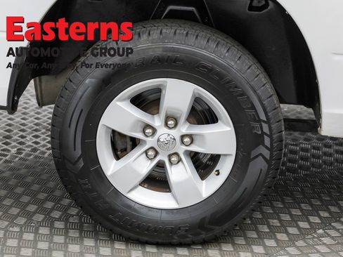 Used 2019 RAM 1500 Classic SLT image 27