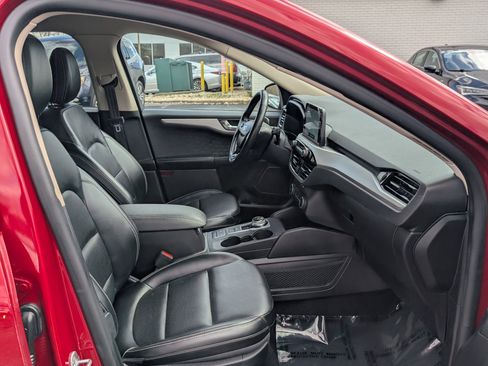 Used 2020 Ford Escape SEL image 11