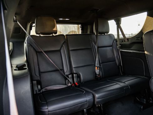 Used 2024 GMC Yukon XL Denali AWD/4WD image 49