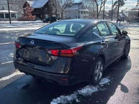 Used 2021 Nissan Altima 2.5 S FWD image 4