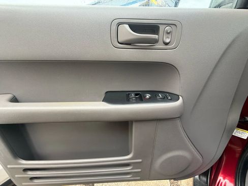 Used 2010 Honda Element EX image 17