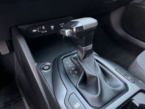 Used 2025 Kia K4 LXS image 42