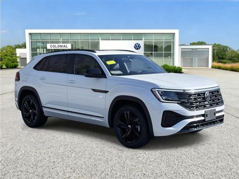 New 2026 Volkswagen Atlas Cross Sport SEL R-Line AWD/4WD image 7