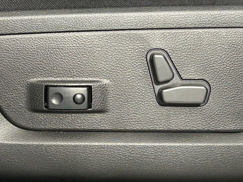 Used 2022 RAM 3500 Laramie w/ Max Tow Package image 12